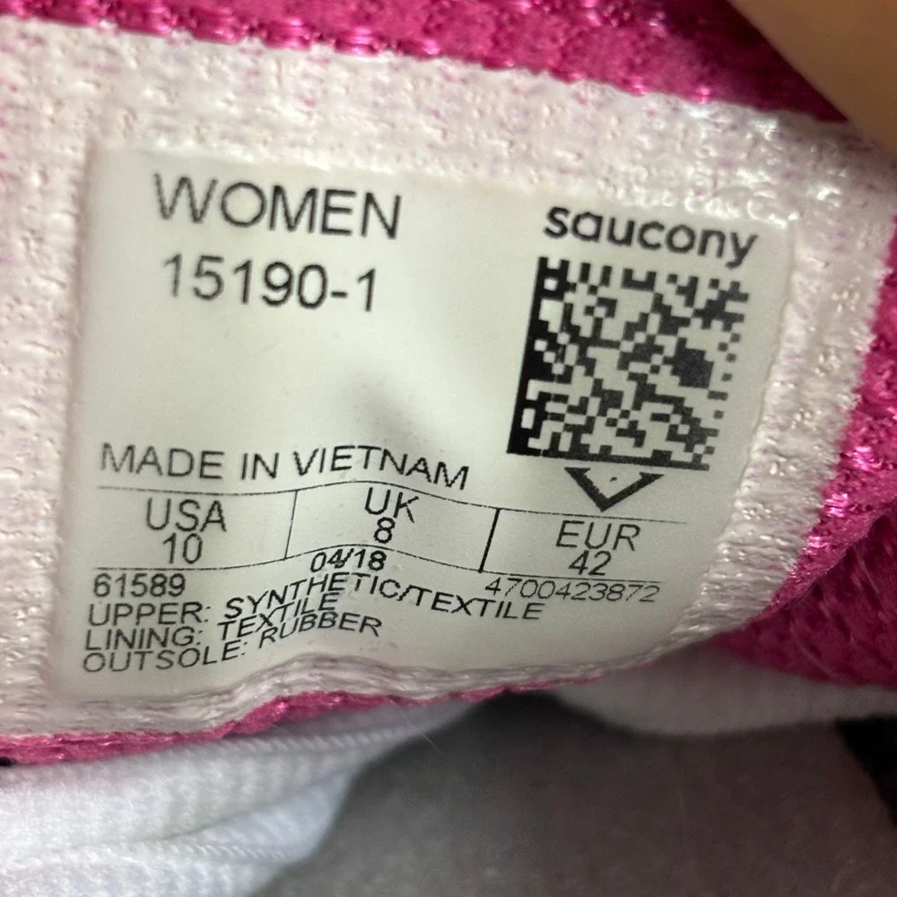 Saucony item you